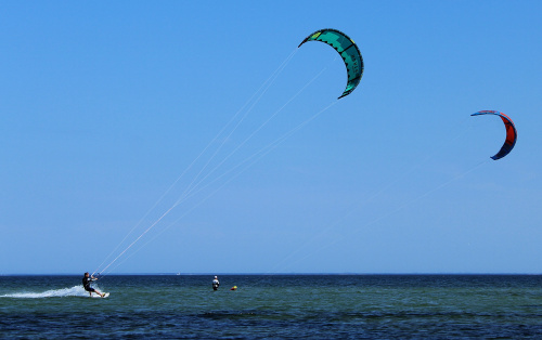 Kitesurferzy w Rewie