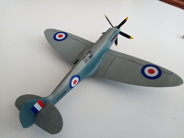 Spitfire Mk XIX 81Sq